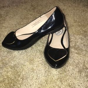 Stevie’s girls flats